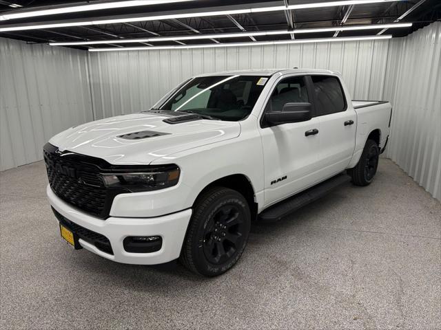 2026 RAM 1500 RAM 1500 EXPRESS CREW CAB 4X4 57 BOX