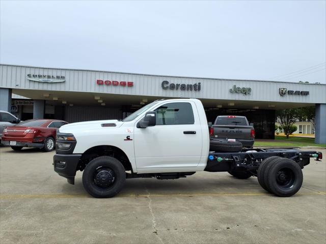 2026 RAM Ram 3500 Chassis Cab RAM 3500 TRADESMAN CHASSIS REGULAR CAB 4X4 60 CA 2026 RAM Ram 3500 Chassis Cab RAM 3500 TRADESMAN CHASSIS REGULAR CAB 4X4 60 CA