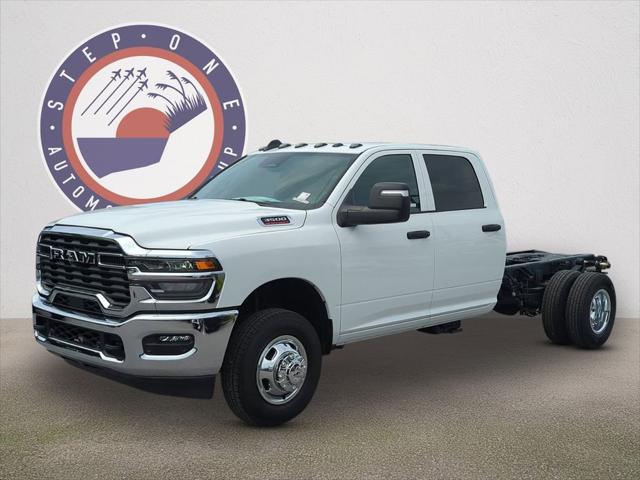 2026 RAM 3500 Chassis RAM 3500 TRADESMAN CREW CAB CHASSIS 4X4 60 CA