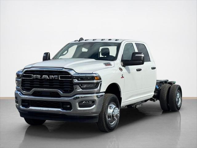2026 RAM Ram 3500 Chassis Cab RAM 3500 TRADESMAN CREW CAB CHASSIS 4X4 60 CA
