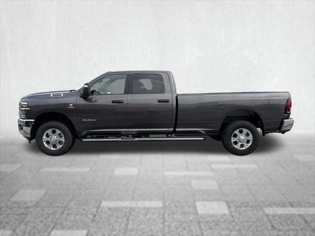 2026 RAM 3500 RAM 3500 BIG HORN CREW CAB 4X4 8 BOX