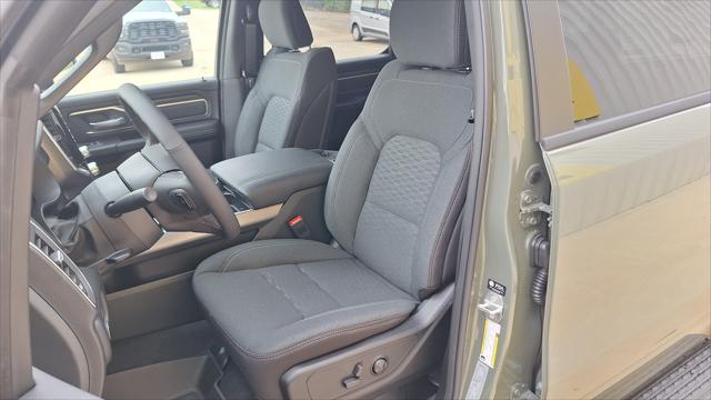 2026 Ram 1500 Lone Star Crew Cab 4x4 5'7" Box