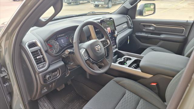 2026 Ram 1500 Lone Star Crew Cab 4x4 5'7" Box