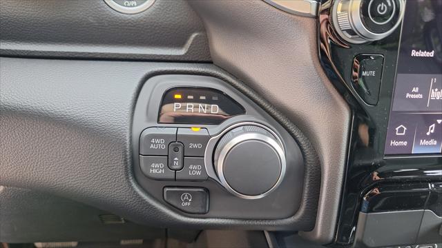 2026 Ram 1500 Lone Star Crew Cab 4x4 5'7" Box