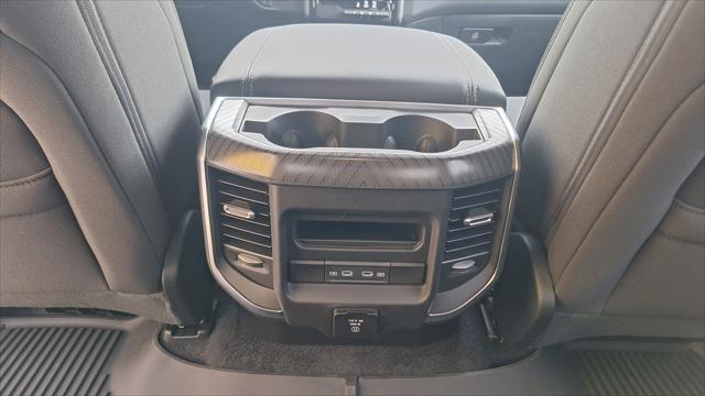 2026 Ram 1500 Lone Star Crew Cab 4x4 5'7" Box
