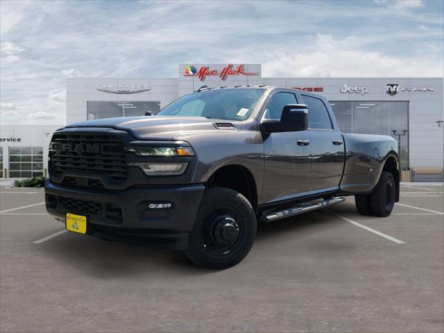 2026 RAM Ram 3500 RAM 3500 TRADESMAN CREW CAB 4X4 8 BOX