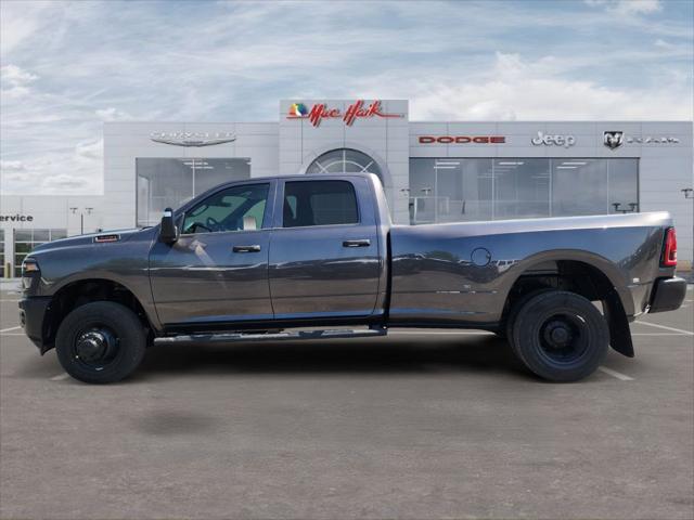 2026 RAM Ram 3500 RAM 3500 TRADESMAN CREW CAB 4X4 8 BOX