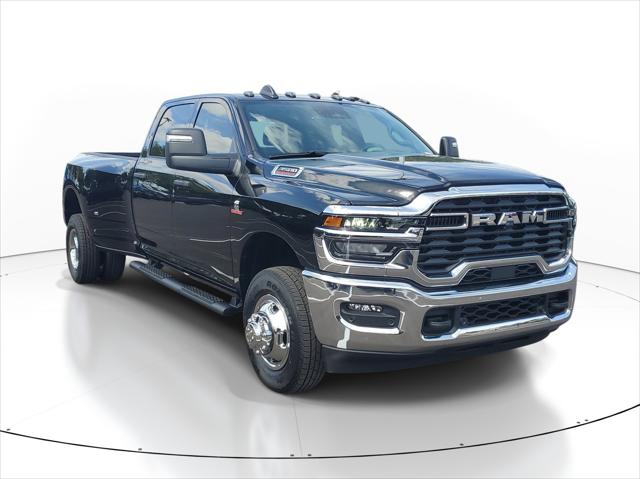 2026 RAM Ram 3500 RAM 3500 TRADESMAN CREW CAB 4X4 8 BOX