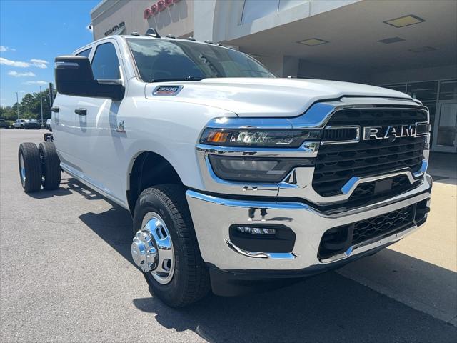 2026 RAM Ram 3500 Chassis Cab RAM 3500 TRADESMAN CREW CAB CHASSIS 4X4 60 CA