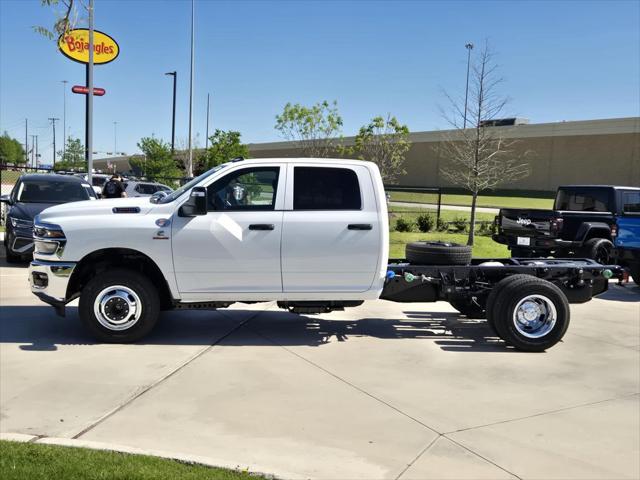 2026 RAM Ram 3500 Chassis Cab RAM 3500 TRADESMAN CREW CAB CHASSIS 4X4 60 CA