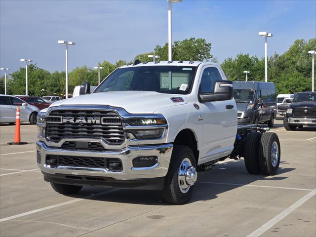 2026 RAM 3500 Chassis RAM 3500 TRADESMAN CHASSIS REGULAR CAB 4X4 60 CA