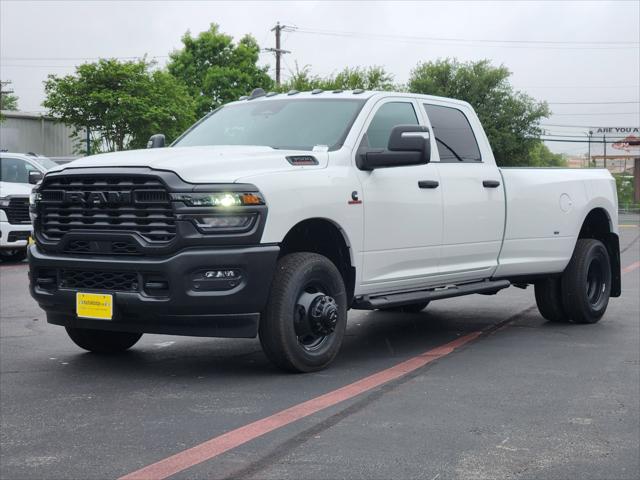 2026 RAM Ram 3500 RAM 3500 TRADESMAN CREW CAB 4X4 8 BOX