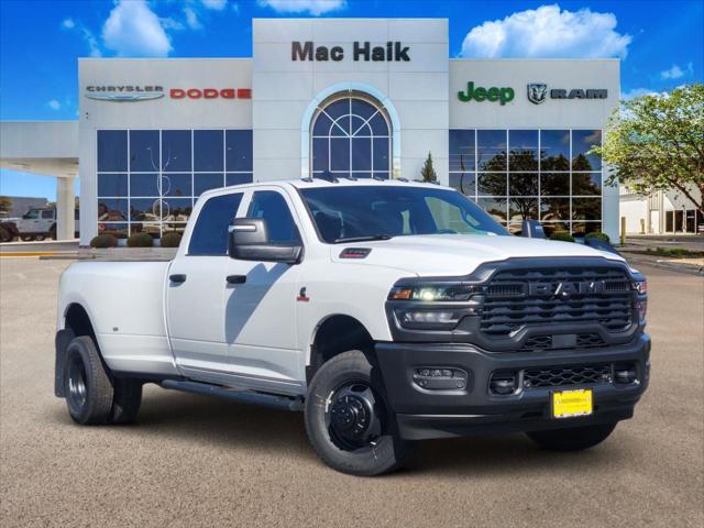 2026 RAM Ram 3500 RAM 3500 TRADESMAN CREW CAB 4X4 8 BOX
