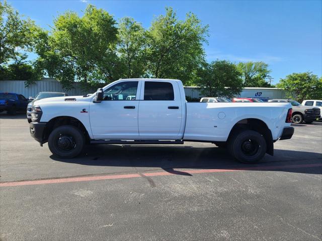 2026 RAM Ram 3500 RAM 3500 TRADESMAN CREW CAB 4X4 8 BOX