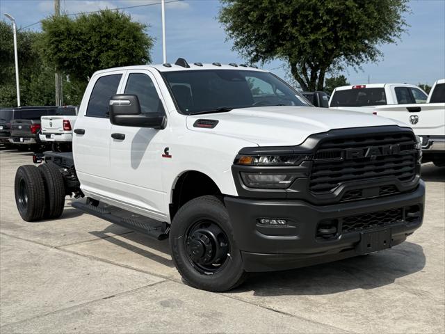 2026 RAM Ram 3500 Chassis Cab RAM 3500 TRADESMAN CREW CAB CHASSIS 4X4 60 CA