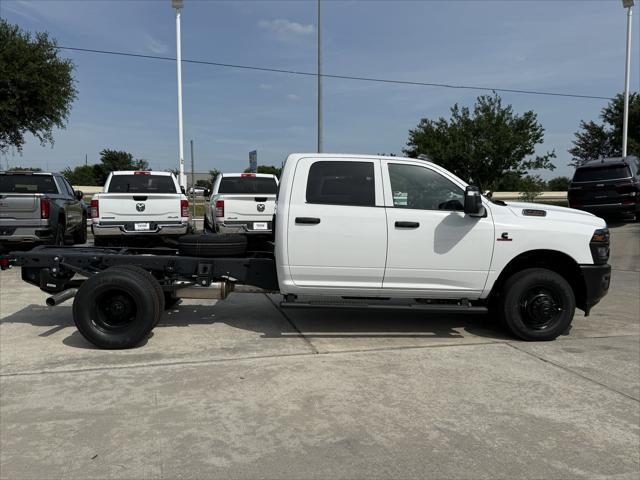 2026 RAM Ram 3500 Chassis Cab RAM 3500 TRADESMAN CREW CAB CHASSIS 4X4 60 CA
