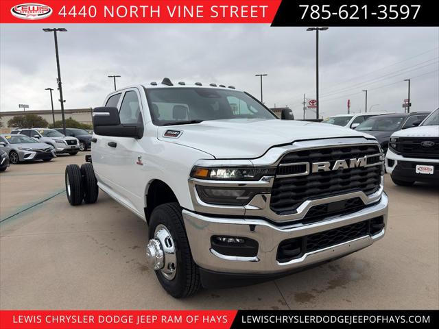 2026 RAM Ram 3500 Chassis Cab RAM 3500 TRADESMAN CREW CAB CHASSIS 4X4 60 CA