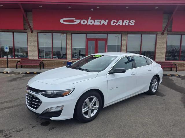 2023 Chevrolet Malibu FWD 1FL for sale in Middleton, WI