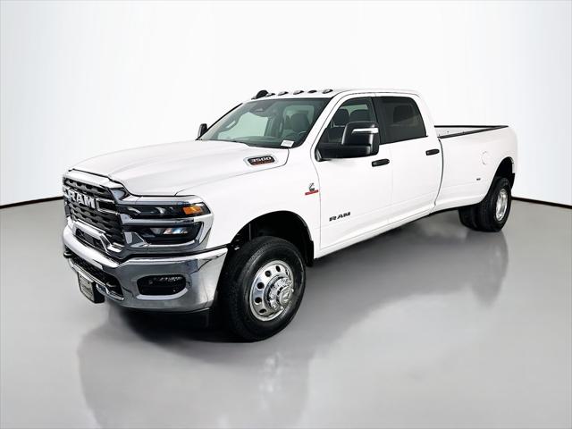 2026 RAM 3500 RAM 3500 BIG HORN CREW CAB 4X4 8 BOX