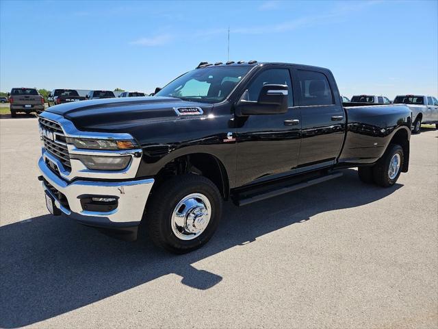 2026 RAM Ram 3500 RAM 3500 TRADESMAN CREW CAB 4X4 8 BOX