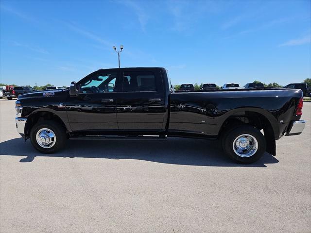 2026 RAM Ram 3500 RAM 3500 TRADESMAN CREW CAB 4X4 8 BOX