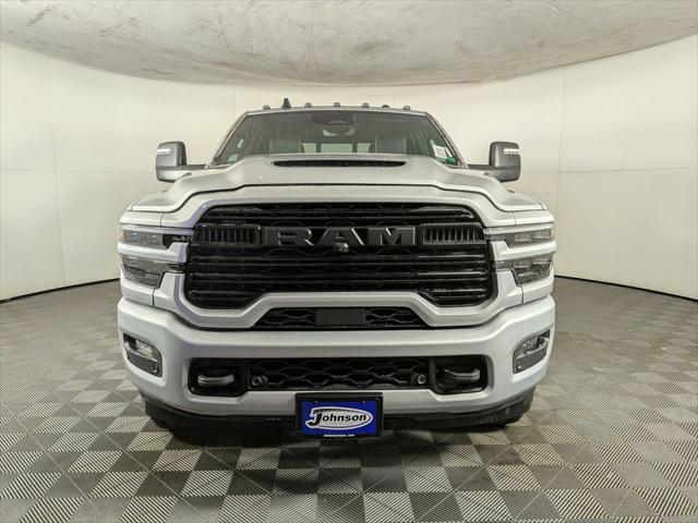 2026 RAM Ram 3500 RAM 3500 LARAMIE CREW CAB 4X4 8 BOX