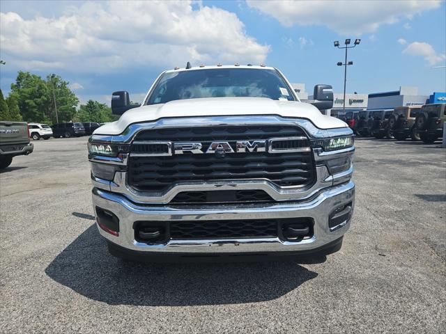2026 RAM Ram 3500 Chassis Cab RAM 3500 TRADESMAN CREW CAB CHASSIS 4X4 60 CA