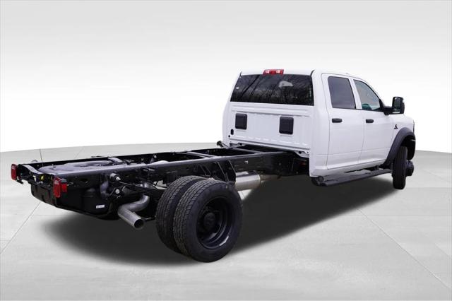 2026 RAM 5500 Chassis RAM 5500 TRADESMAN CHASSIS CREW CAB 4X4 84 CA