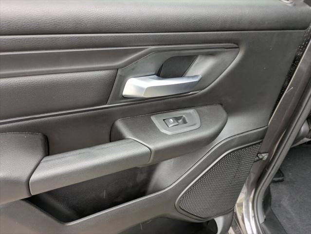2026 Ram 1500 Tradesman Crew Cab 4x4 5'7" Box