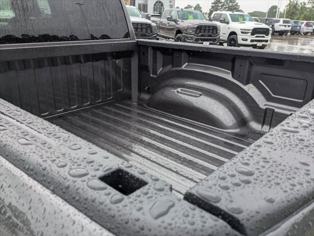 2026 Ram 1500 Tradesman Crew Cab 4x4 57 Box
