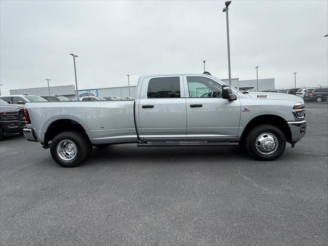 2026 RAM Ram 3500 RAM 3500 TRADESMAN CREW CAB 4X4 8 BOX