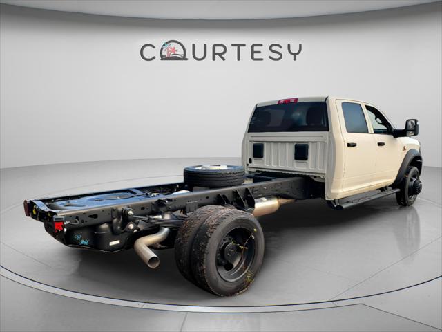 2026 RAM 5500 Chassis RAM 5500 TRADESMAN CHASSIS CREW CAB 4X4 84 CA