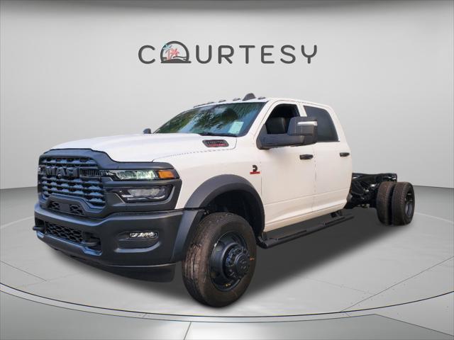 2026 RAM Ram 5500 Chassis Cab RAM 5500 TRADESMAN CHASSIS CREW CAB 4X4 84 CA