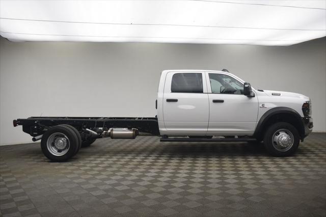 2026 RAM Ram 5500 Chassis Cab RAM 5500 TRADESMAN CHASSIS CREW CAB 4X4 84 CA
