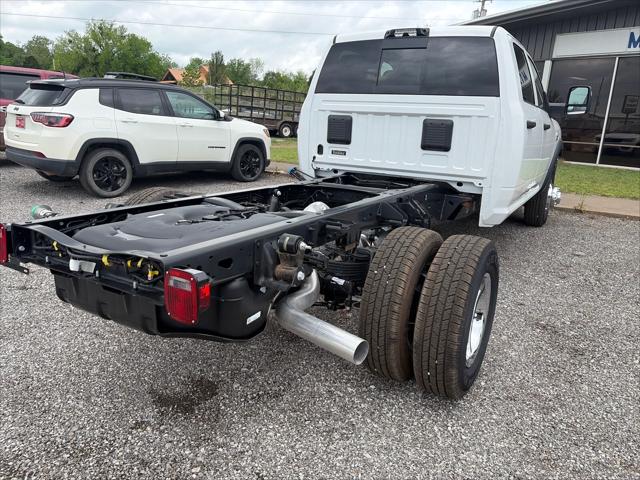 2026 RAM Ram 3500 Chassis Cab RAM 3500 TRADESMAN CREW CAB CHASSIS 4X4 60 CA 2026 RAM Ram 3500 Chassis Cab RAM 3500 TRADESMAN CREW CAB CHASSIS 4X4 60 CA