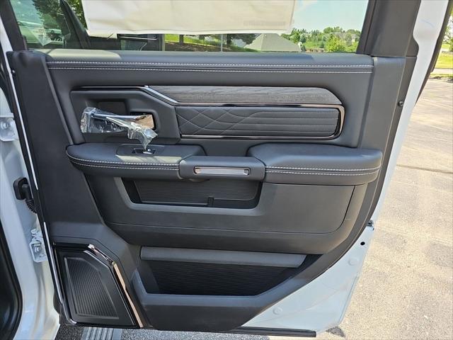 2026 Ram 3500 Limited Crew Cab 4x4 8' Box