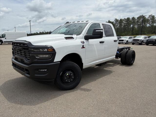 2026 RAM Ram 3500 Chassis Cab RAM 3500 TRADESMAN CREW CAB CHASSIS 4X4 60 CA