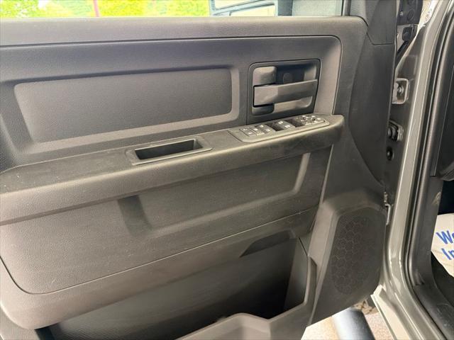 2026 Ram 2500 Black Express Crew Cab 4x4 6'4" Box