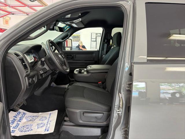 2026 Ram 2500 Black Express Crew Cab 4x4 6'4" Box