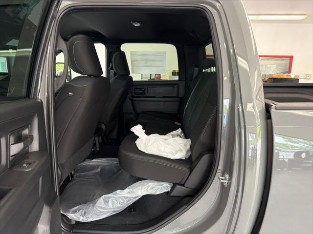 2026 Ram 2500 Black Express Crew Cab 4x4 6'4" Box
