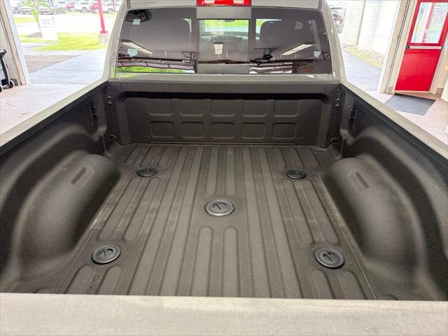 2026 Ram 2500 Black Express Crew Cab 4x4 6'4" Box