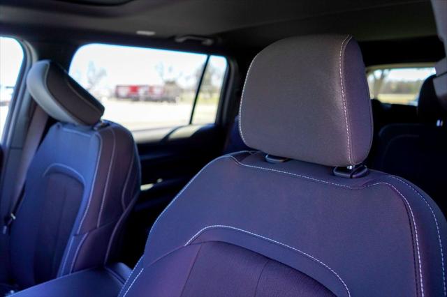 2026 Jeep Grand Cherokee L Altitude 4x2