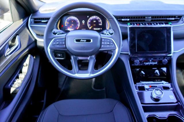 2026 Jeep Grand Cherokee L Altitude 4x2