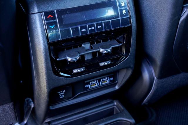 2026 Jeep Grand Cherokee L Altitude 4x2