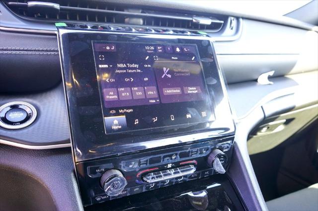 2026 Jeep Grand Cherokee L Altitude 4x2