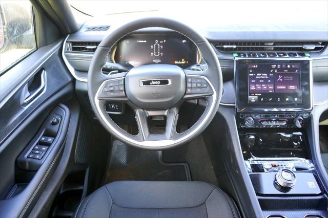 2026 Jeep Grand Cherokee L Altitude 4x2