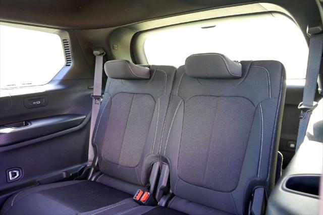 2026 Jeep Grand Cherokee L Altitude 4x2