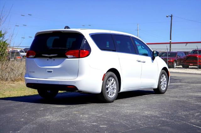 2026 Chrysler Voyager LX