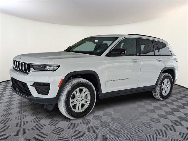 2025 Jeep Grand Cherokee Laredo 4x4