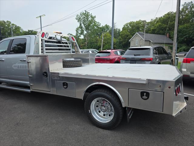 2026 RAM 5500 Chassis RAM 5500 BIG HORN CHASSIS CREW CAB 4X4 84 CA